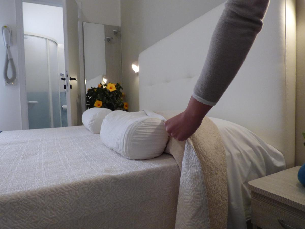 Design Hotel Astra B&B 미사노아드리아티코 외부 사진