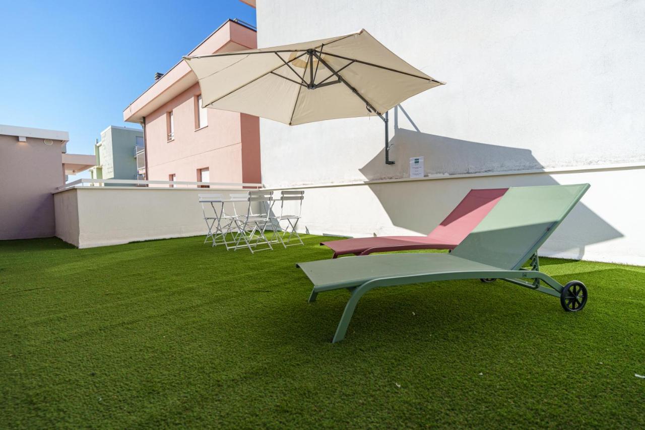 Design Hotel Astra B&B 미사노아드리아티코 외부 사진