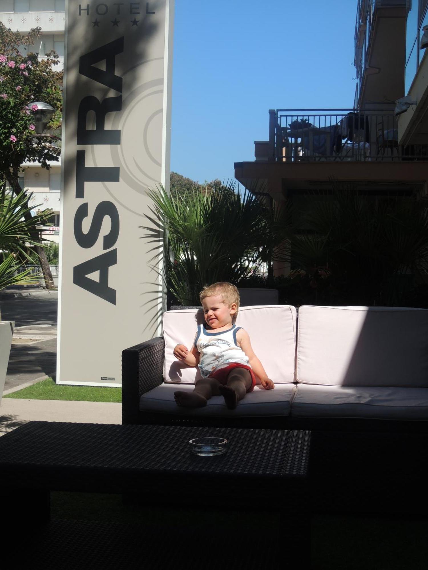 Design Hotel Astra B&B 미사노아드리아티코 외부 사진
