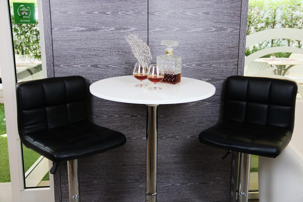 Design Hotel Astra B&B 미사노아드리아티코 외부 사진